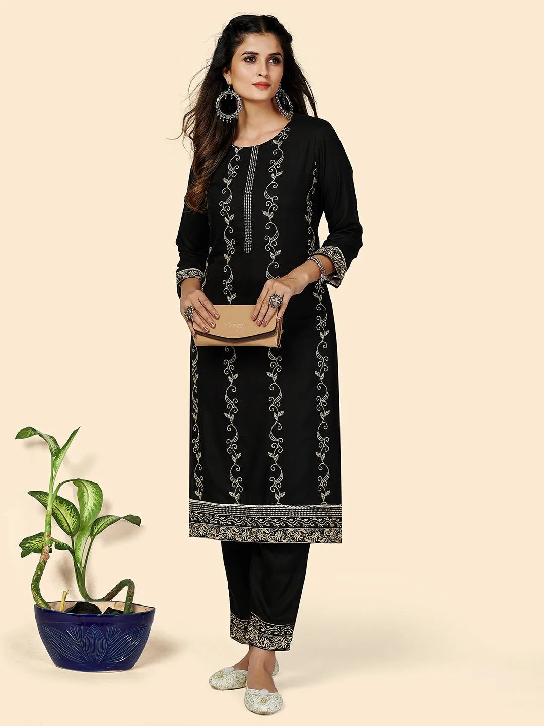 Women'S Embroidered Straight Cotton Black Stitched Kurta With Pant