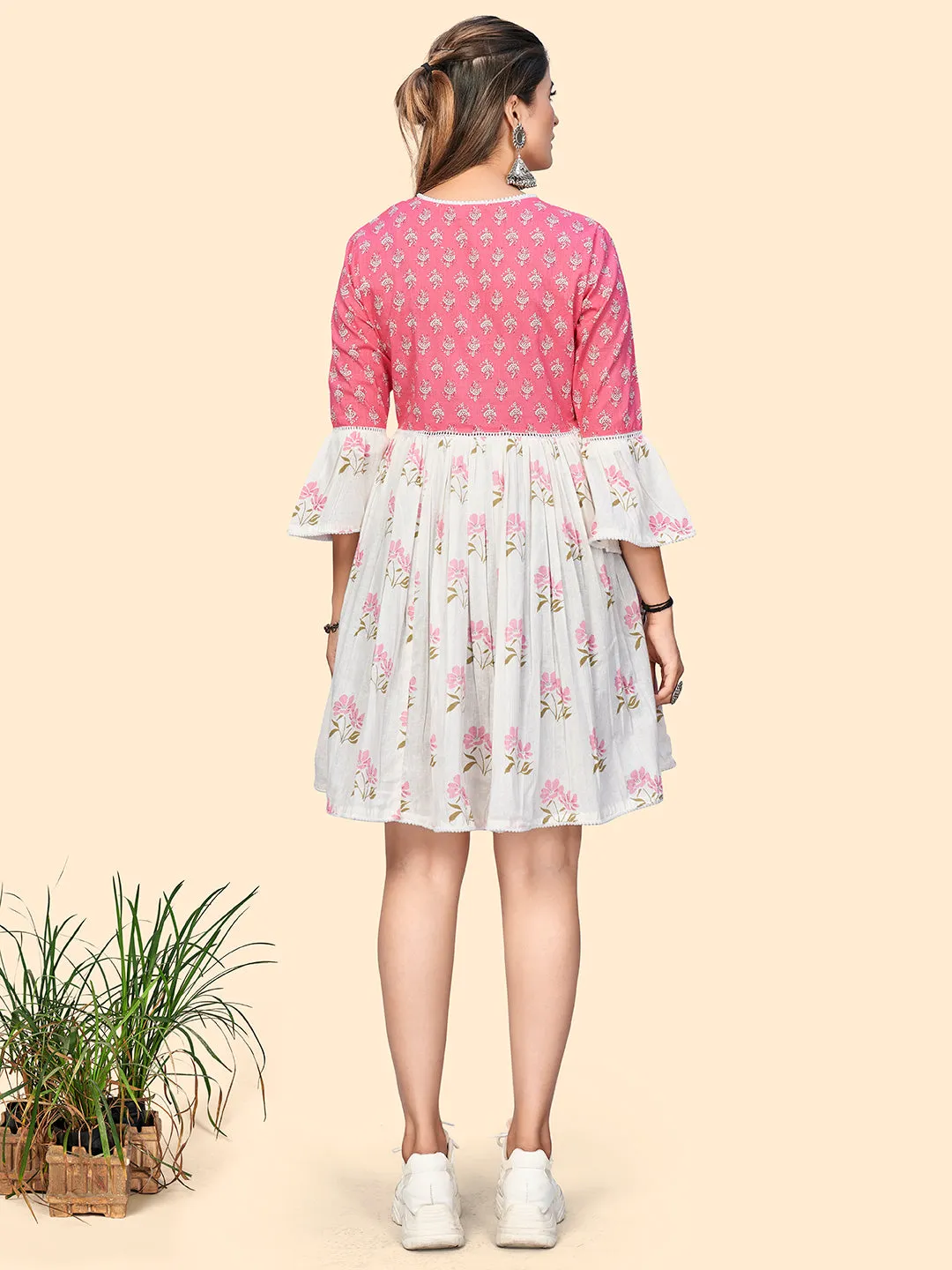 Women'S Floral Print A-Line Cotton Pink & White Stitched Dress