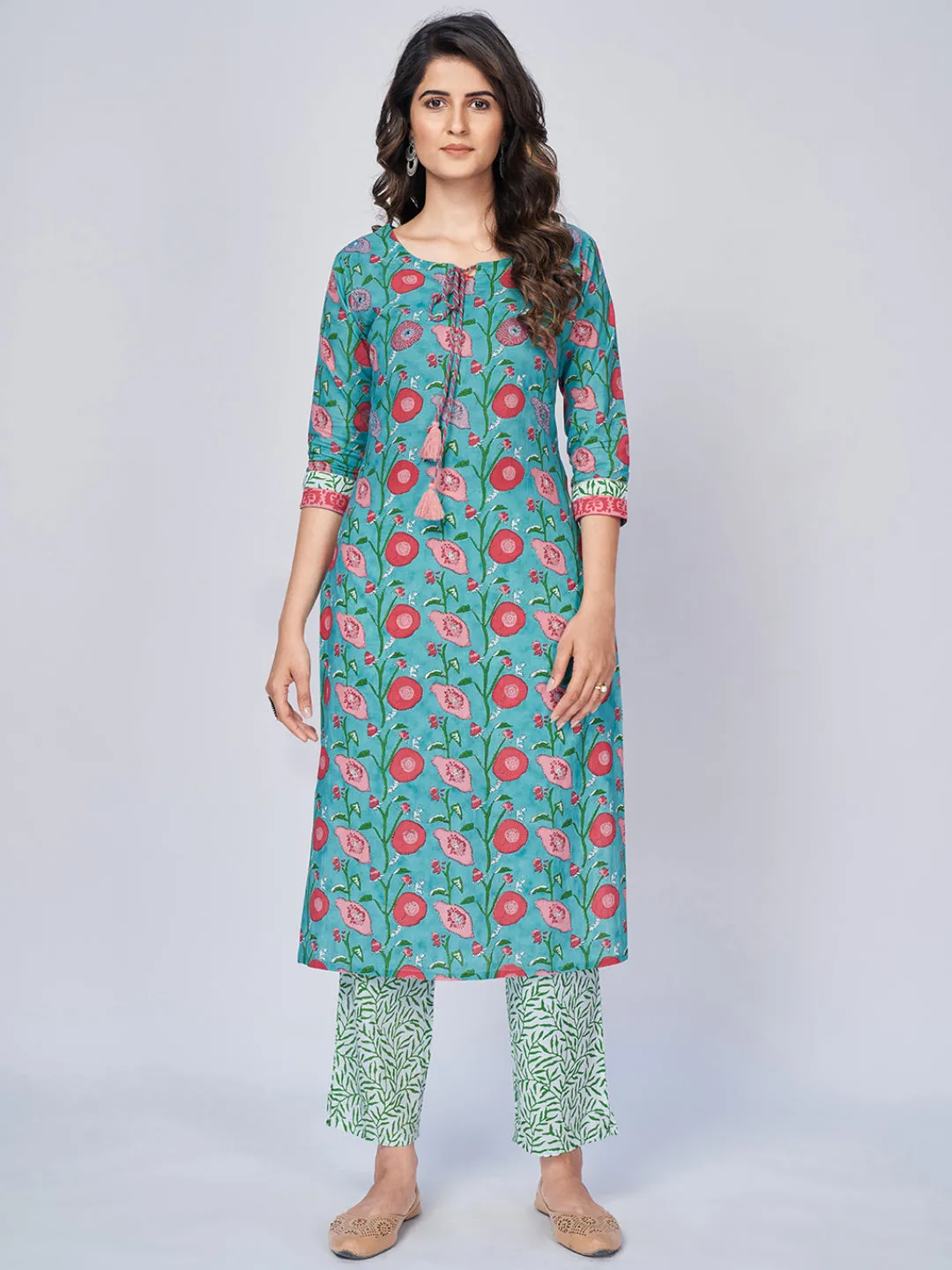 Women'S Floral Print Straight Cotton Aqua Kurta Pant With Dupatta
