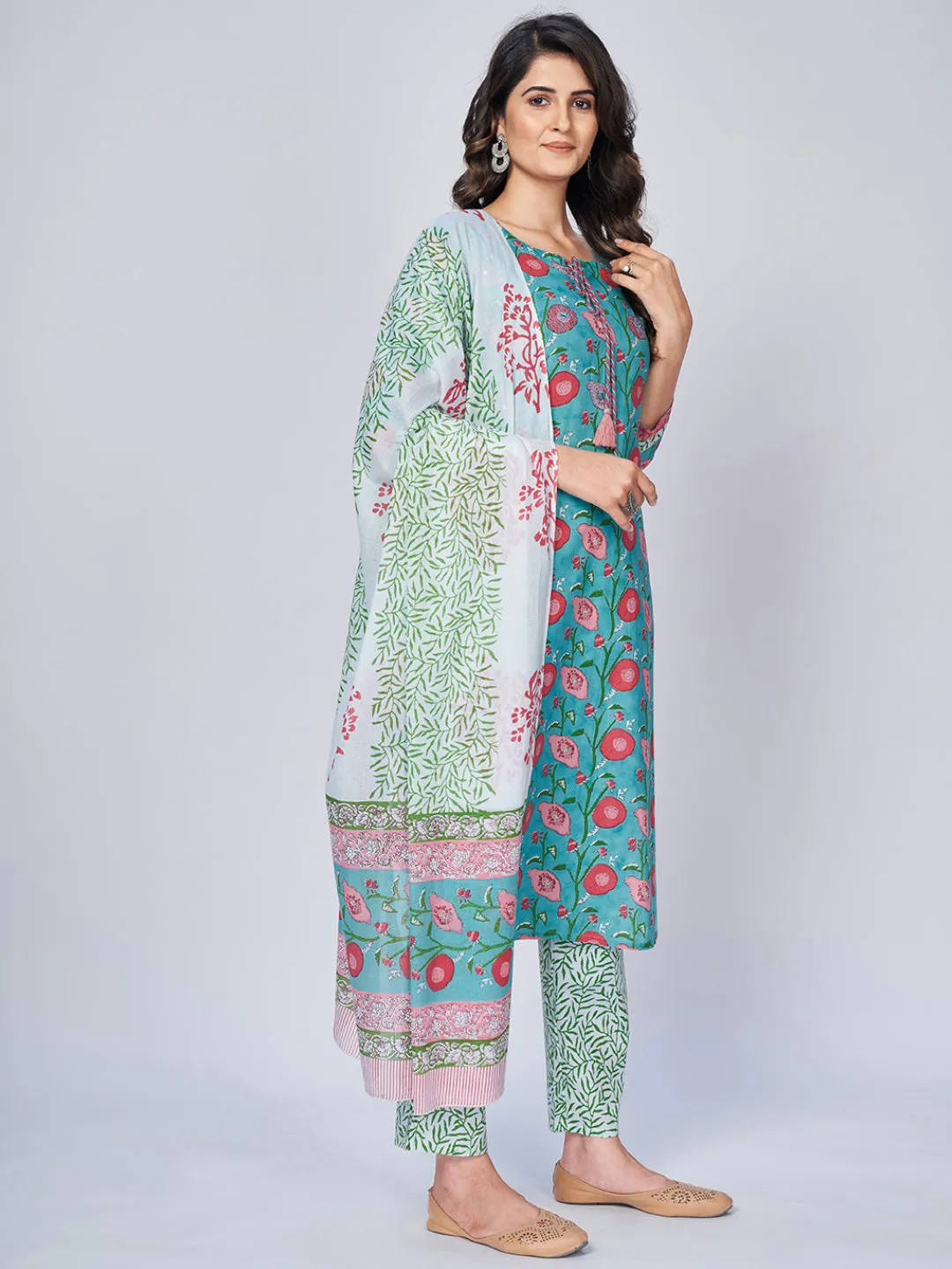 Women'S Floral Print Straight Cotton Aqua Kurta Pant With Dupatta