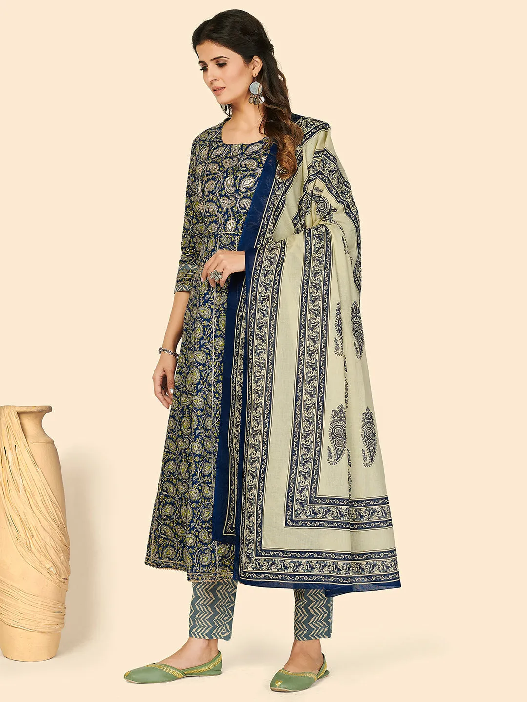 Women'S Print & Gota Patti Anarkali Cotton Blue Stitched Kurta Pant With Dupatta