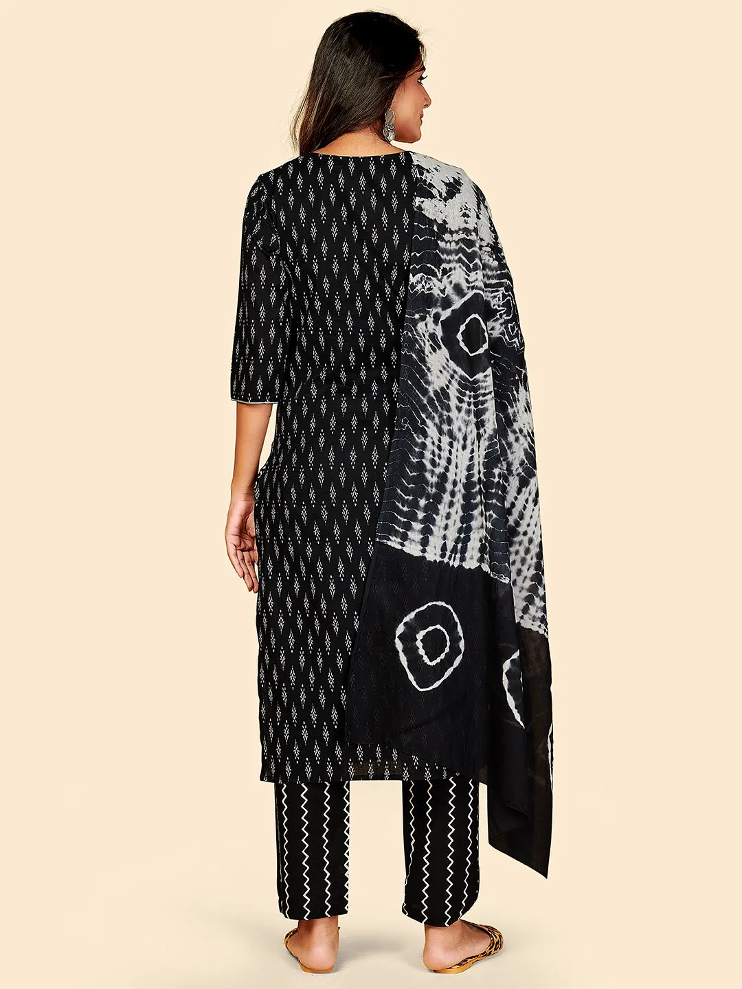 Women'S Printed & Embroidered Straight Cotton Black Stitched Kurta Pant With Dupatta